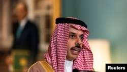 Fajszal bin Farhan szaúdi herceg Washingtonban (Egyesült Államok), 2020. október 14.