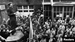 PHOTO GALLERY: Domino Man: Lech Walesa At 70 