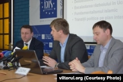 Igor Munteanu, Veaceslav Berbeca și Ion Tăbârță (de la stânga la dreapta)