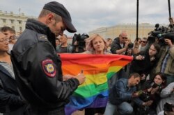 Пикет ЛГБТ-активистов против ненависти и нетерпимости