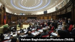 ՀՀ ԱԺ նիստ, արխիվ