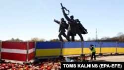 Памятник советским солдатам в Риге