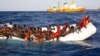 Guvernul italian se opune debarcării unui grup de peste o sută de migranți