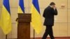 Былтыр толкундоолордон кийин бийликтен кеткен Украинанын президенти Виктор Янукович. Бийликтен четтегенден кийин Ростов-на-Донуда берген маалымат жыйынында. 11-март, 2014-жыл