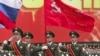 Офіційний прапор Перемоги дбайливо зберігають у Москві, в музеї виставляють і на парад виносять дублікат, а по країні на 9 травня розвішують копії. Тепер за російським зразком має бути і в Україні