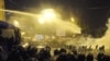 Poliția a folosit tunuri cu apă pentru a dispersa protestatarii