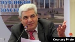 Գլոբալիզացիայի և տարածաշրջանային համագործակցության վերլուծական կենտրոնի ղեկավար Ստեփան Գրիգորյանը, արխիվ: