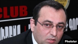 Արծվիկ Մինասյան