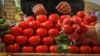 За год цены на продукты выросли на 2,5%. Почему кажется, что больше? 