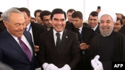 Gazagystanyň, Türkmenistanyň we Eýranyň prezidentleri demirýoly işe girizdiler.