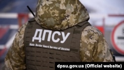 26 серпня Кабмін оновив порядок перетину державного кордону, але урядова постанова ще не набула чинності 