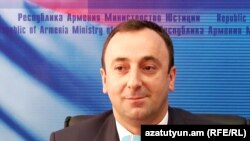 Արդարադատության նախարար Հրայր Թովմասյան
