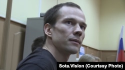 Ildar Dadin told his wife that he was in good health and that he was in transit the entire month.