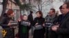 Новинари и граѓани во Скопје маршираа во чест на жртвите во Париз