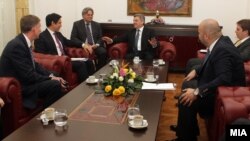 Presidenti Gjorgje Ivanov nw takim me zëvendësndihmëssekretarin amerikan Hoyt Brian Yee. 