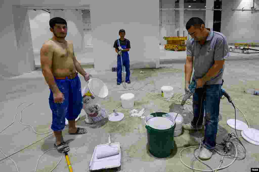 Mass detentions have also been reported in Sochi, where labor migrants were used in preparations for the 2014 Winter Olympics. Human Rights Watch said migrants began being rounded up in September 2013, after Krasnodar Governor Aleksandr Tkachyov called for so-called "raid brigades" to "clean up" the city's streets. 
