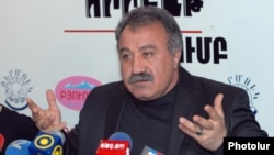 Armenia -- Opposition politician Sasun Mikaelian at a press conference in Yerevan, 17Feb2012
