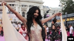 کُنچیتا وُرست (Conchita Wurst)، نماینده دگرجنس‌پوش کشور اتریش.