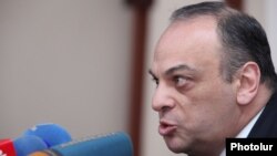андидата в президенты, бывшего министра иностранных дел Нагорного Карабаха Армана Меликяна