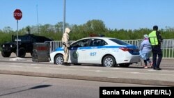 Блокбекеттердің бірі.