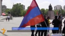 Հացադուլավոր երիտասարդներն ասում են՝ «ոստիկանները փորձում են վախեցնել»