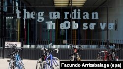 Pamje nga zyrat e "The Guardian"