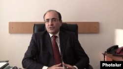 Armenia -- Former Finance Minister Edward Sandoyan is interviewed by RFE/RL Armenian Service, 13 November 2013