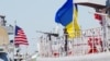 Ілюстраційне фото. Есмінець ВМС США «Дональд Кук»та фрегат ВМС Збройних Сил України «Гетьман Сагайдачний» під час навчань в Одесі. Вересень 2015 року
