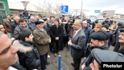 Րաֆֆի Հովհաննիսյանը նախընտրական հանդիպում է անցկացնում Արմավիրի մարզում, 13-ը փերտվարի, 2013