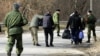 Обмен пленными в районе города Счастье в Луганской области. Февраль 2016 года