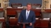 Jeff Flake: „Comportamentul nesăbuit, scandalos și nedemn a ajuns să fie scuzat”