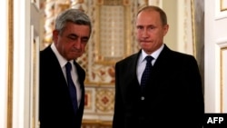 Президент Вірменії Серж Сарґсян і президент Росії Володимир Путін у резиденції російського керівника в Ново-Огарьові неподалік Москви, 3 вересня 2013 року