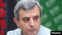 Armenia - Gagik Minasian, chairman of the parliament committee on finance and economy, at a news conference, 05Aug2011.