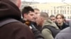 Student Elektrotehničkog fakulteta Andrej Tanko (levo) na protestu u Beogradu, Srbija, 10. decembar 2024.