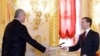 Премьер-министр России Дмитрий Медведев (справа) принимает посла Армении в РФ Олега Есаяна (архив)